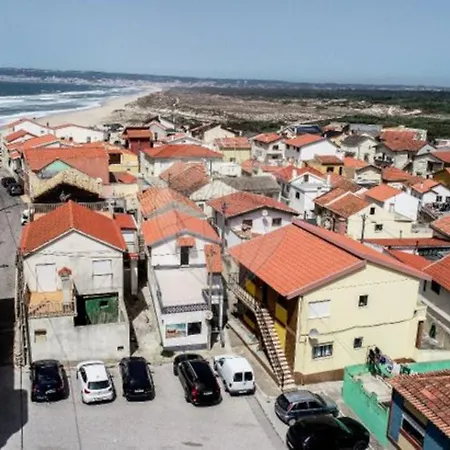 Front Beach Flat דירה Lavos